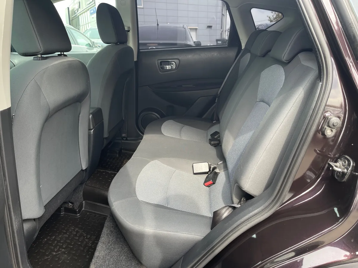 Nissan Qashqai 1.6 CVT FWD (117 л.с.)
