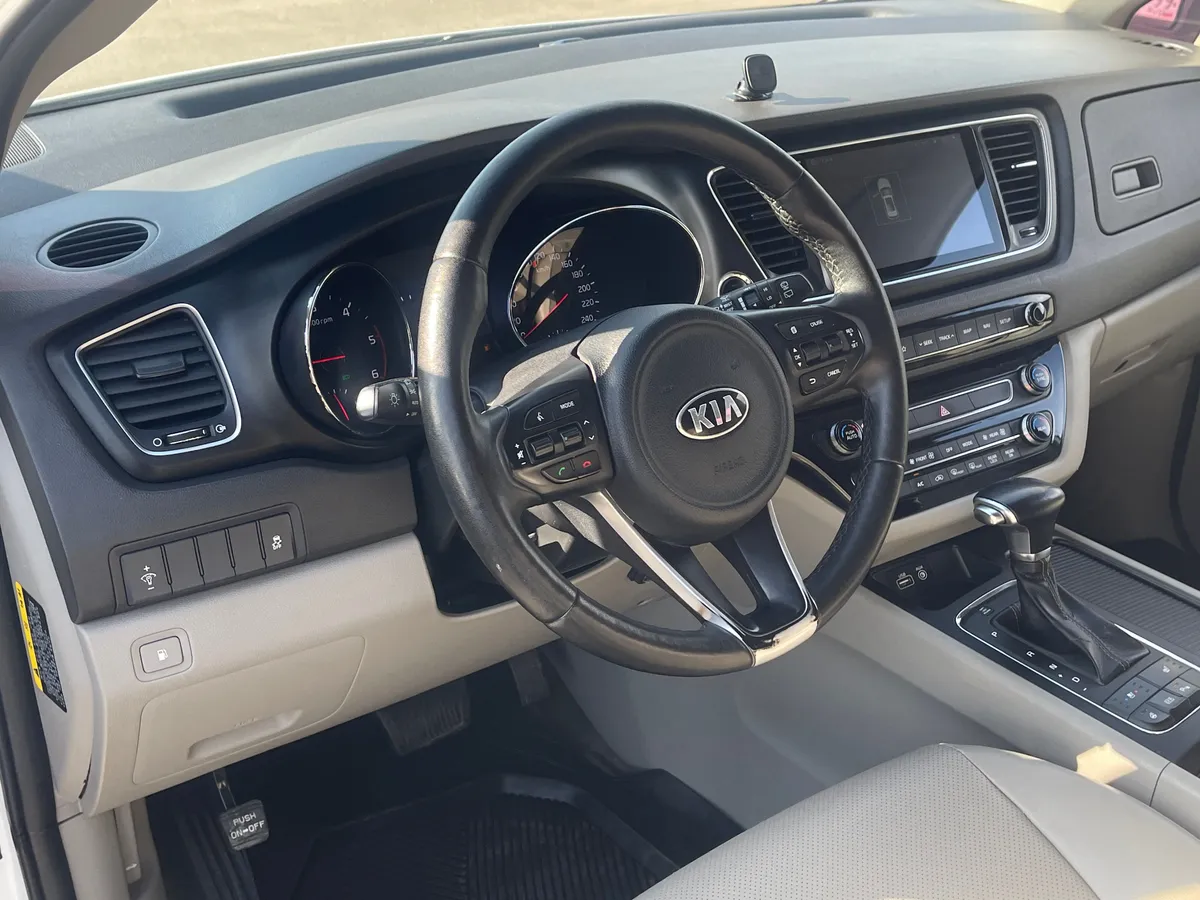 Kia Carnival 2.2 AT (202 л.с.), 2018 — фото 5