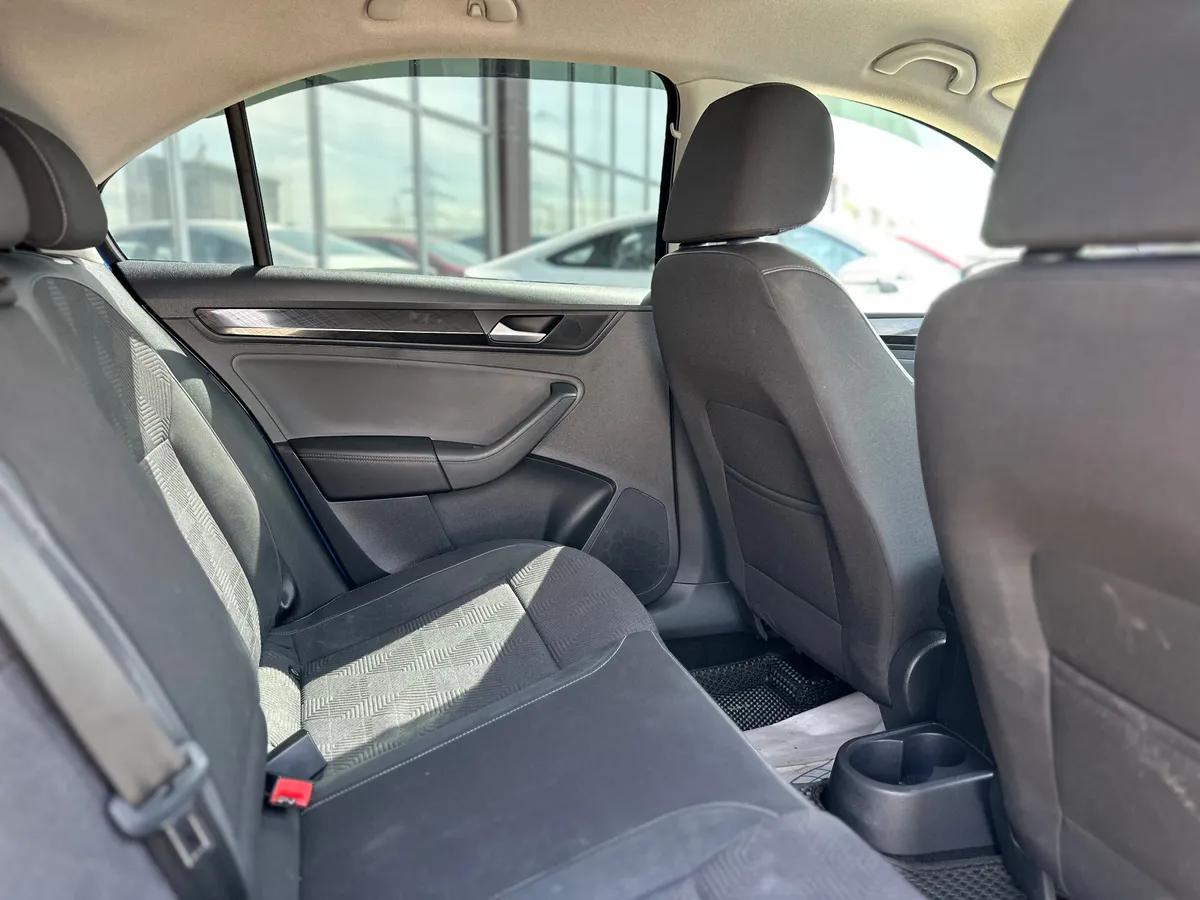 Volkswagen Polo 1.4 AMT (125 л.с.)