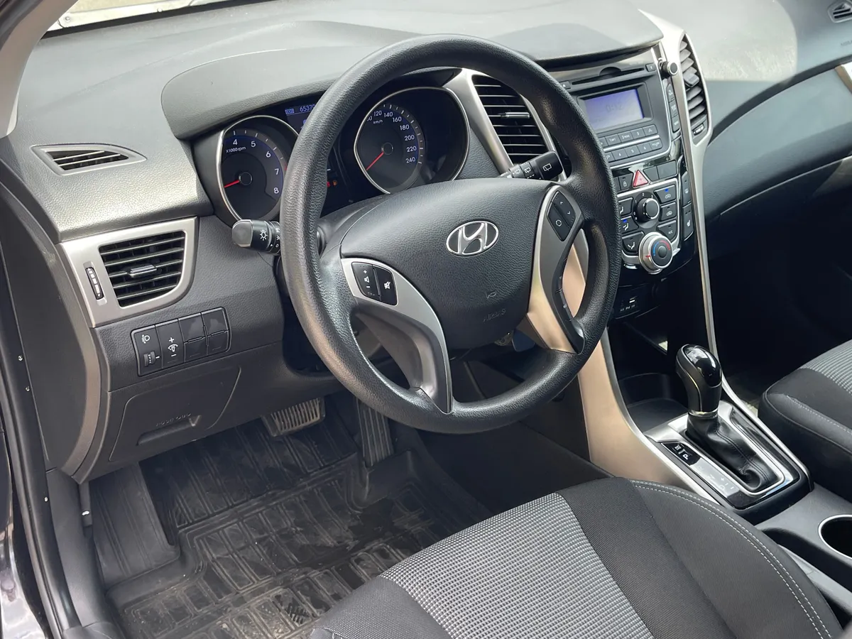 Hyundai i30 1.6 AT (130 л.с.)