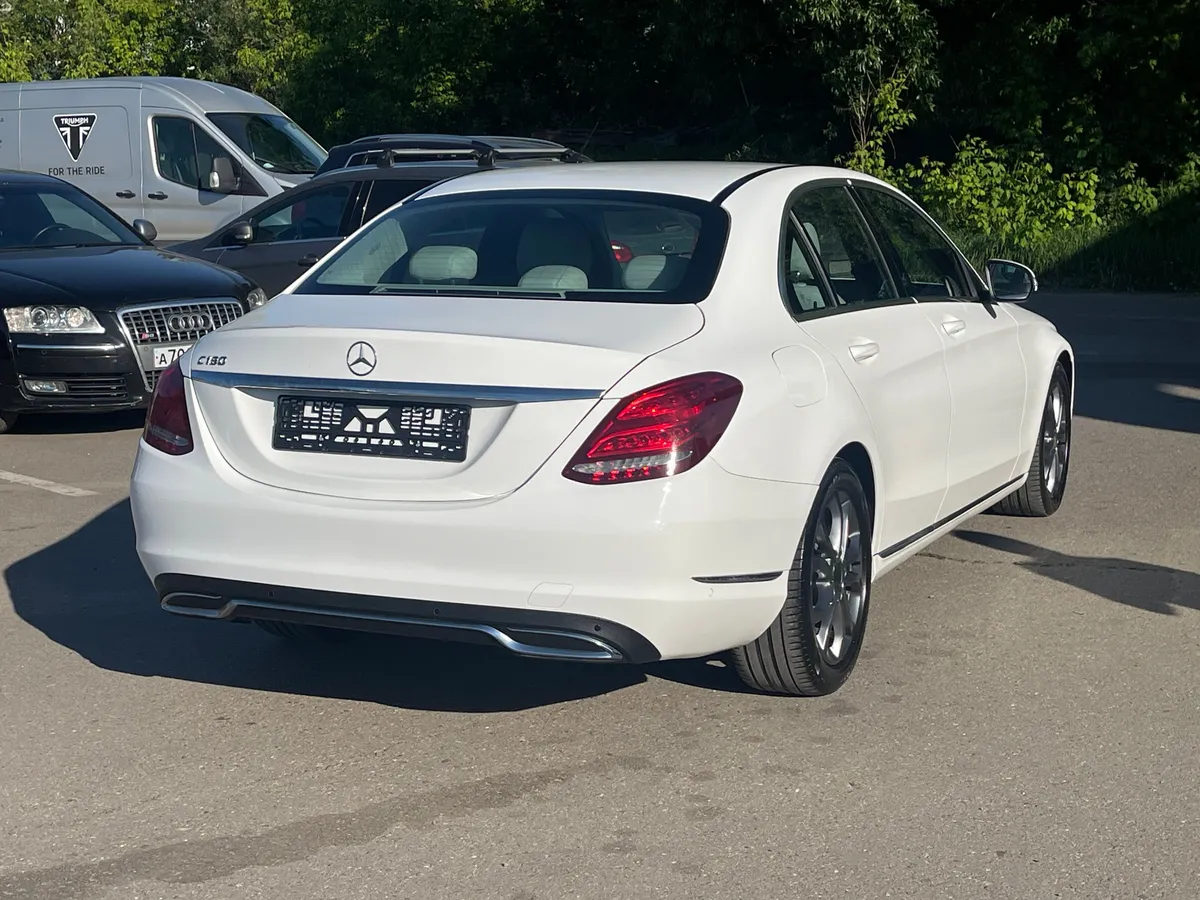 Mercedes-Benz C-Класс C 180 7G-Tronic Plus (156 л.с.)