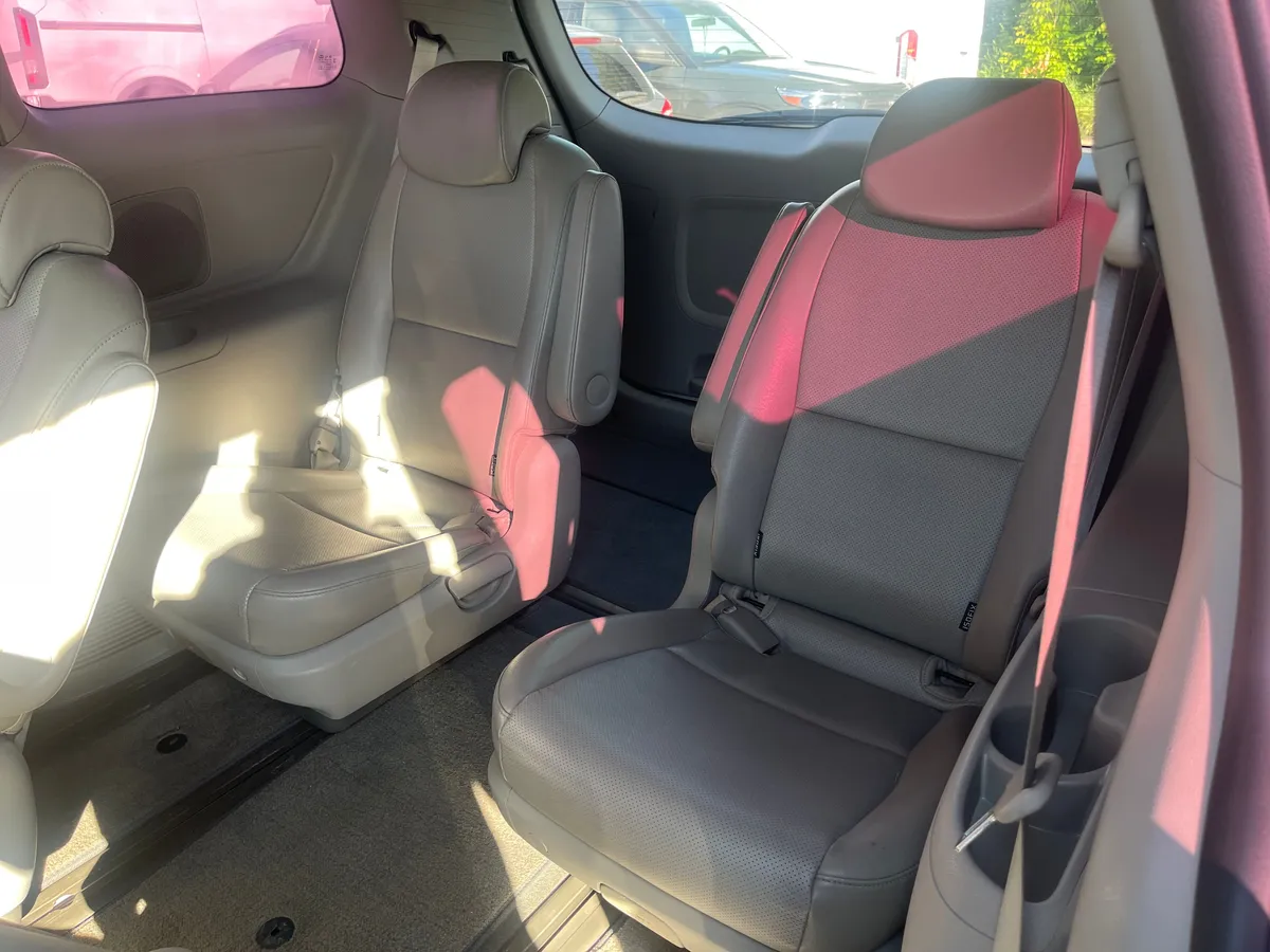 Kia Carnival 2.2 AT (202 л.с.), 2018 — фото 17