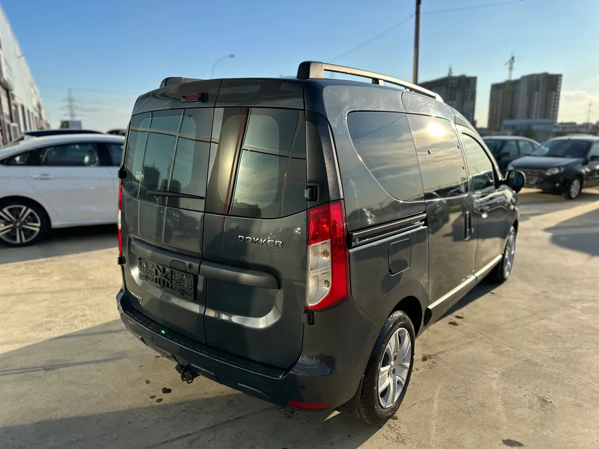 Renault Dokker 1.6 MT (82 л.с.)