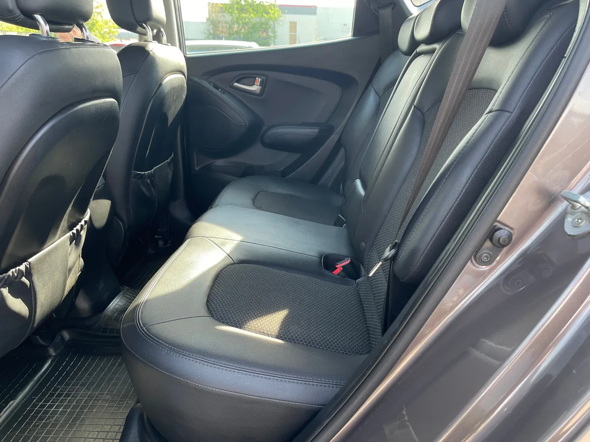 Hyundai ix35 2.0 AT 4WD (150 л.с.)
