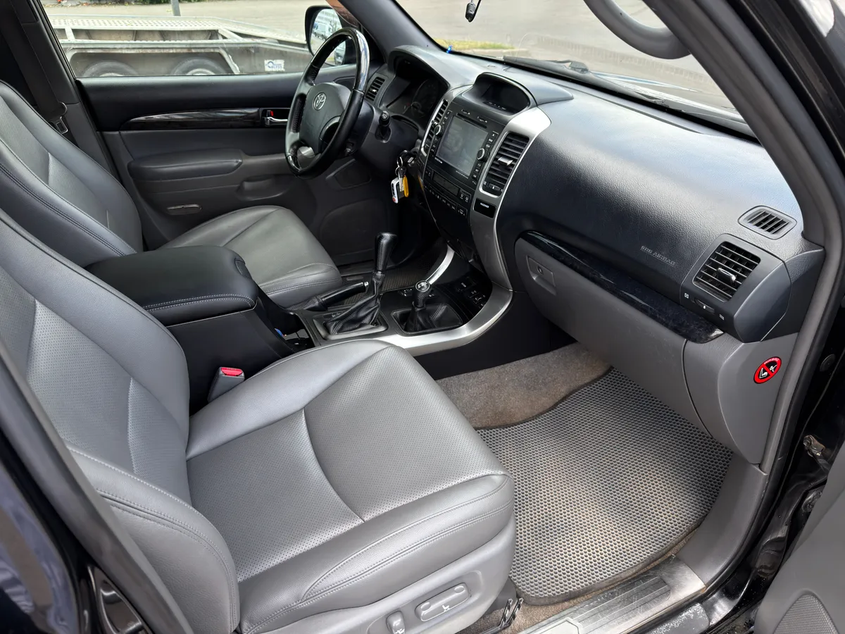 Toyota Land Cruiser Prado 4.0 AT AWD (249 л.с.), 2008 — фото 6