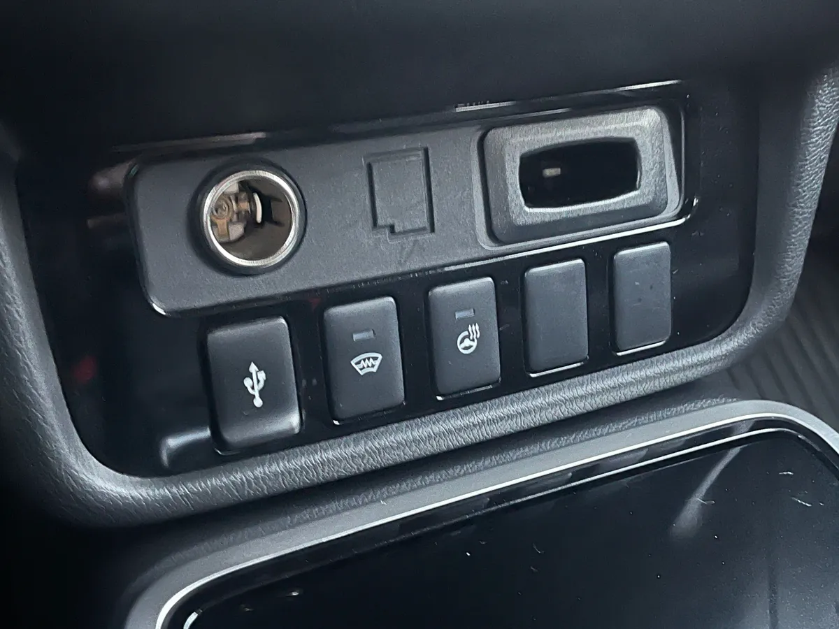 Mitsubishi Outlander 2.0 CVT AWD (146 л.с.), 2018 — фото 9