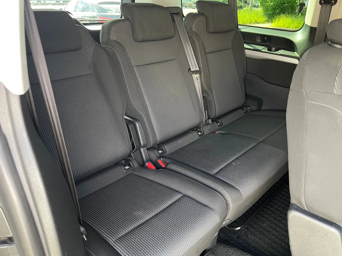 Peugeot Traveller 2.0 HDi AT LWB (7 мест) (150 л.с.)