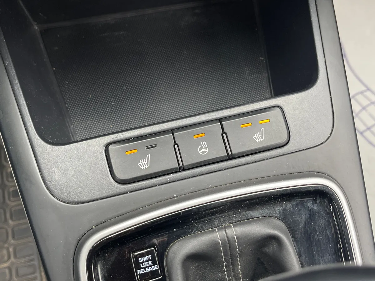 Kia Rio 1.6 AT (123 л.с.)